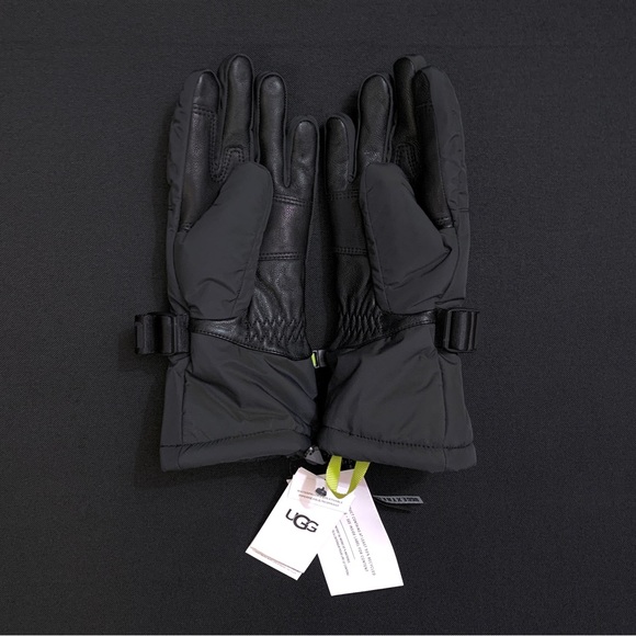 UGG Shasta Insulated Waterproof Gauntlet Gloves Unisex SMALL Black - Picture 3 of 7